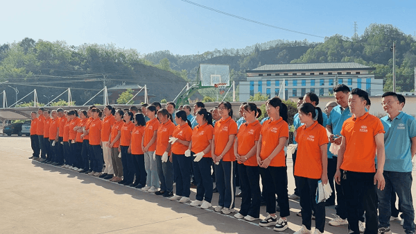 东正集团举办“五一趣味运动会” 激发职工活力 共庆劳动节